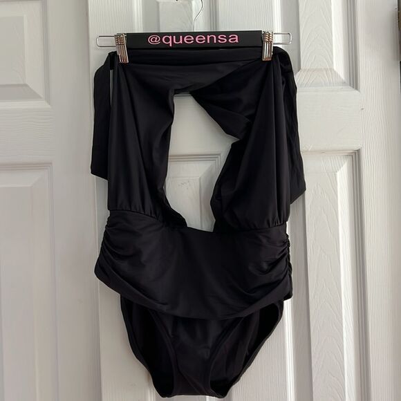 Banana Republic Black Wrap Halter One-Piece Swimsuit - Picture 6 of 13